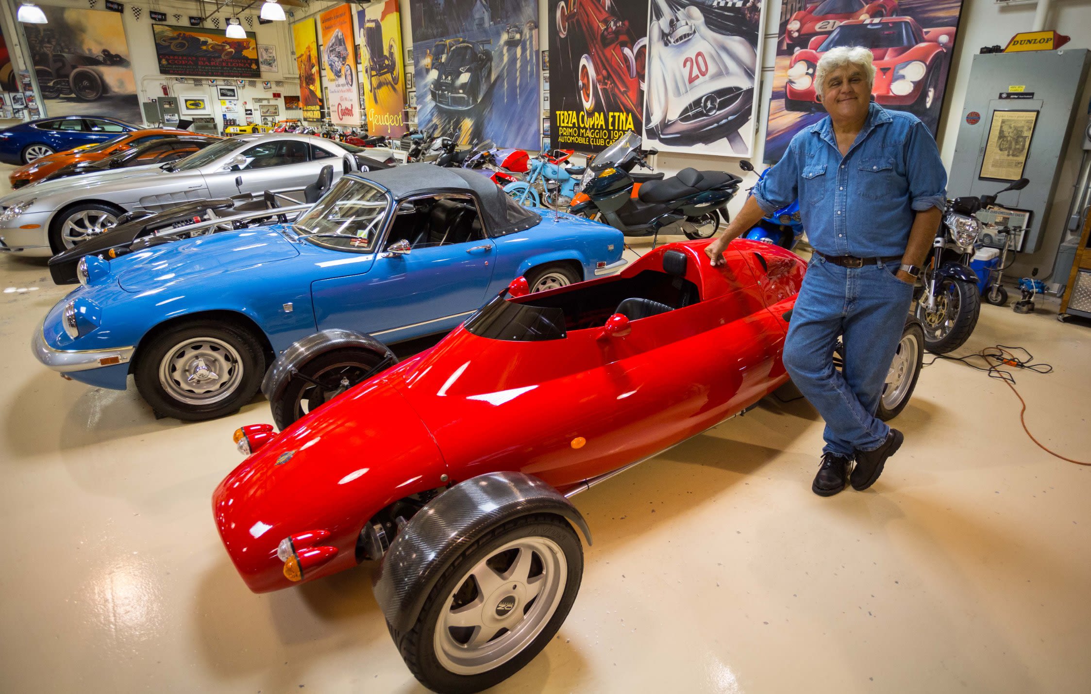 Jay Leno’s Legendary Car Collection: From Classic Beauties to Rare Supercars